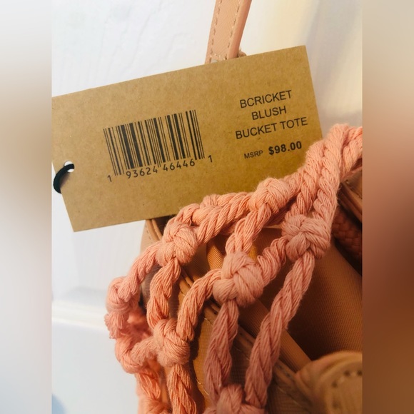 Steve Madden Bucket Tote - Picture 3 of 7